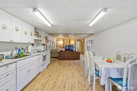 11330 E Riverside Dr #25, Bothell, WA 98011 photo 10