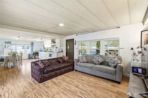 11330 E Riverside Dr #25, Bothell, WA 98011 photo 13