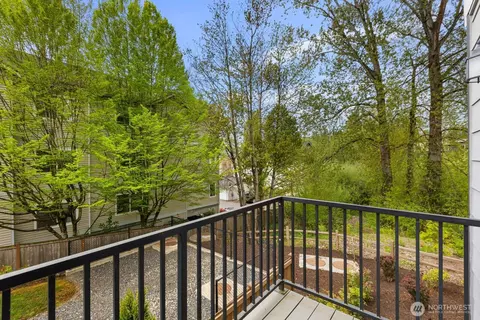 Exterior - 826 238th Pl SE #F, Bothell, WA 98021 photo 4 of 11
