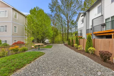 Exterior - 826 238th Pl SE #F, Bothell, WA 98021 photo 6 of 11