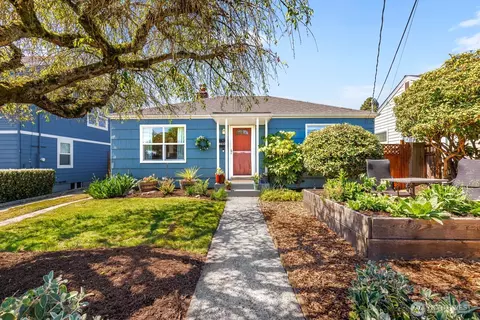 8633 36th Ave SW, Seattle, WA 98126