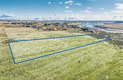 9989 NE Neppel Rd, Moses Lake, WA 98837