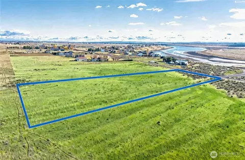 9989 NE Neppel Rd, Moses Lake, WA 98837