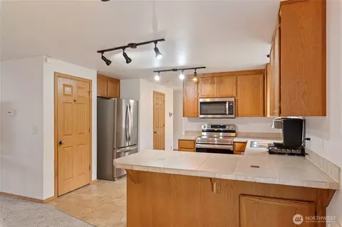Kitchen - 4916 204th Street Ct E, Spanaway, WA 98387 photo 2 of 4