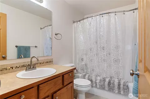 Bath - 4916 204th Street Ct E, Spanaway, WA 98387 photo 3 of 3