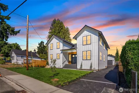 325 J Ave UNIT A, Snohomish, WA 98290