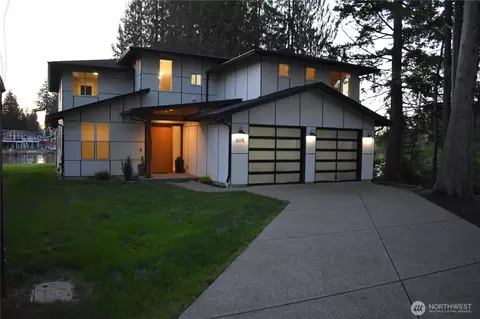 6598 Vandermark Rd E, Bonney Lake, WA 98391