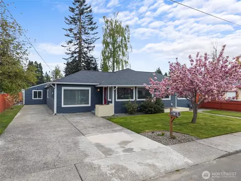317 Laurelhurst Dr SE, Tumwater, WA 98501