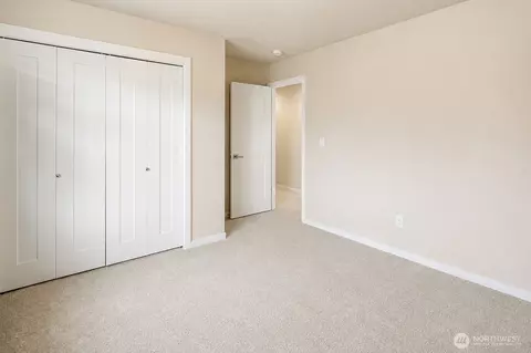 Bedroom - 17227 39th Dr SE, Bothell, WA 98012 photo 2 of 4