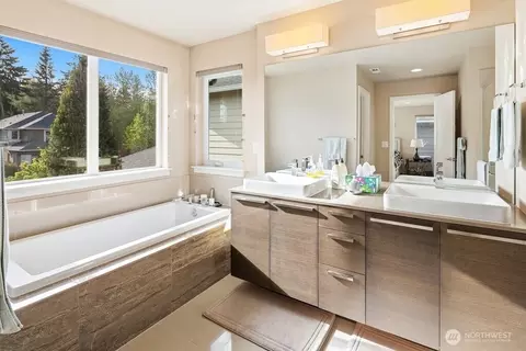 Bath - 17227 39th Dr SE, Bothell, WA 98012 photo 2 of 2