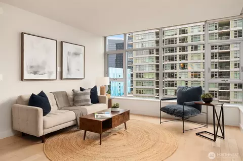 583 Battery St #2208N, Seattle, WA 98121