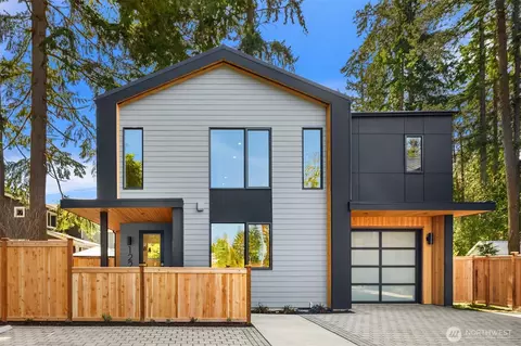 12249 NE 66th St, Kirkland, WA 98033