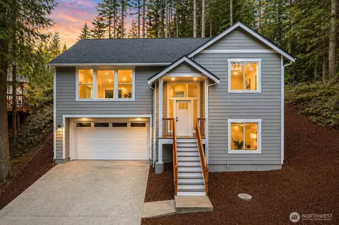 4 Twin Flower Cir, Bellingham, WA 98229