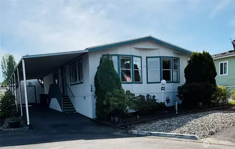 5900 64th St NE #142, Marysville, WA 98270