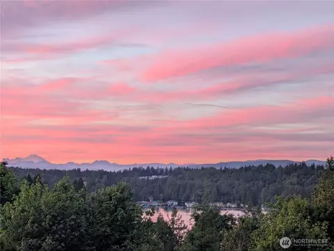 1011 94th Dr NE, Lake Stevens, WA 98258
