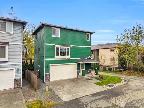 1011 94th Dr NE, Lake Stevens, WA 98258