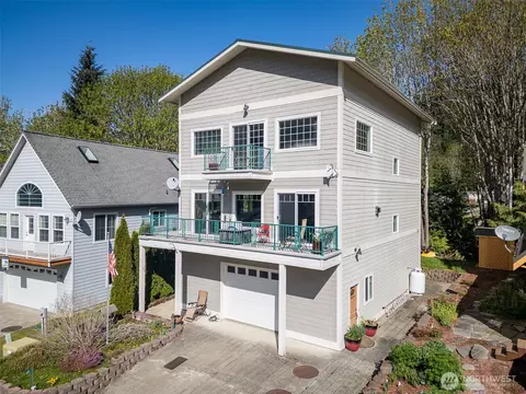 491 Maple Grove Rd, Port Angeles, WA 98363