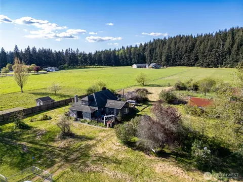 9326 James Rd SW, Rochester, WA 98579