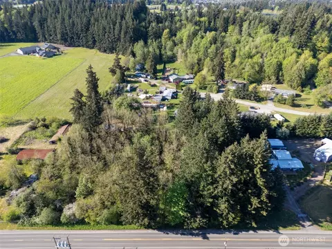 9318 James Rd SW, Rochester, WA 98579