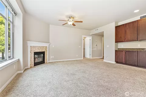 8780 Depot Rd #207, Lynden, WA 98264