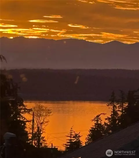 4611 76th St SW, Mukilteo, WA 98275
