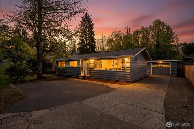 3002 Lakeway Dr, Bellingham, WA 98229