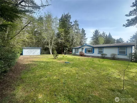 1405 324th Pl, Ocean Park, WA 98640
