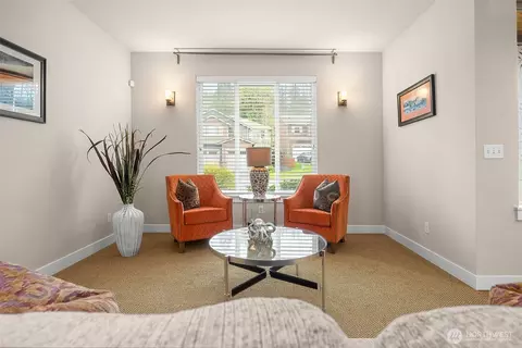 Living - 18921 10th Dr SE, Bothell, WA 98012 photo 2 of 4