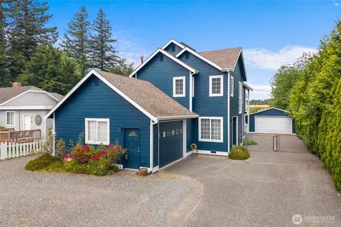 312 E Park St, North Bend, WA 98045