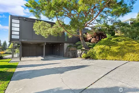 8627 Fauntlee Crst SW, Seattle, WA 98136