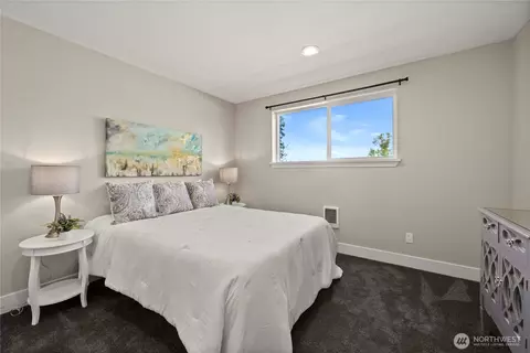Bedroom - 39805 212th Ave SE, Enumclaw, WA 98022 photo 3 of 5