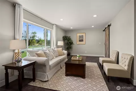 Living - 39805 212th Ave SE, Enumclaw, WA 98022 photo 2 of 2