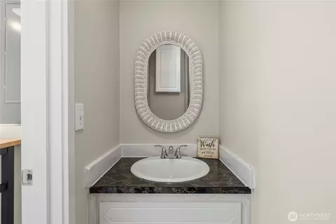 Bath - 39805 212th Ave SE, Enumclaw, WA 98022 photo 1 of 3