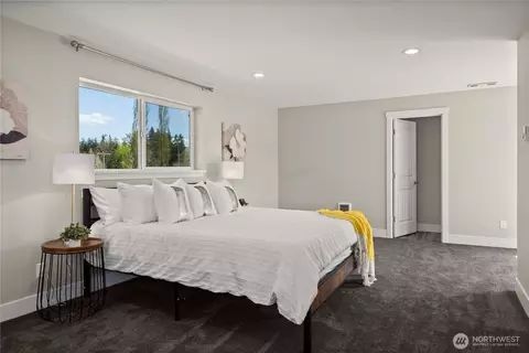 Bedroom - 39805 212th Ave SE, Enumclaw, WA 98022 photo 4 of 5