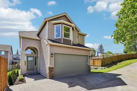 4051 E J St, Tacoma, WA 98404