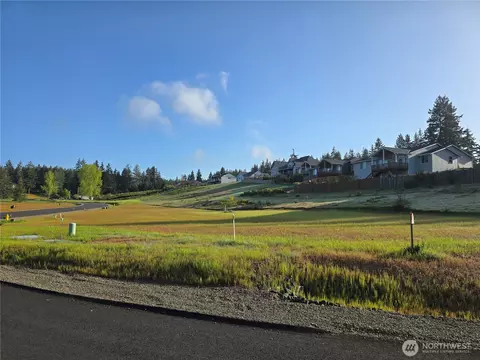 30 E Virgil Dr W, Allyn, WA 98524 photo 2