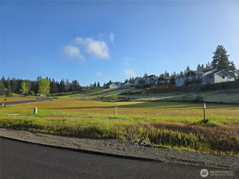 30 E Virgil Dr W, Allyn, WA 98524