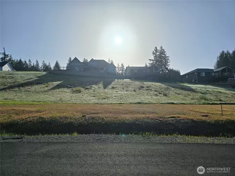 80 E Virgil Dr W, Allyn, WA 98524