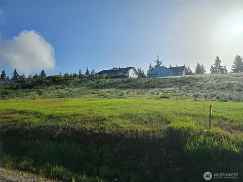 100 E Virgil Dr W, Allyn, WA 98524