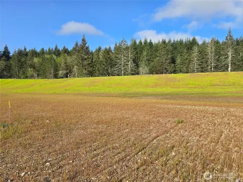 71 E Virgil Dr W, Allyn, WA 98524