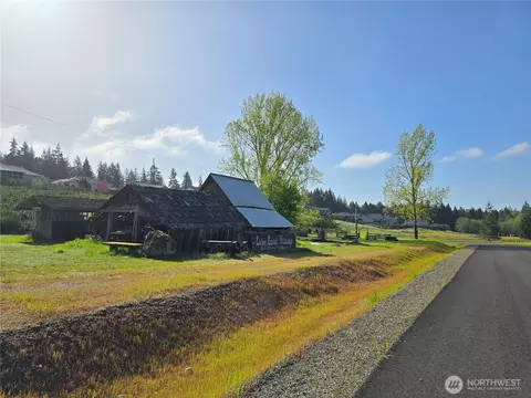 111 E Donbob Ln, Allyn, WA 98524 photo 5