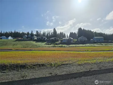 111 E Donbob Ln, Allyn, WA 98524 photo 2
