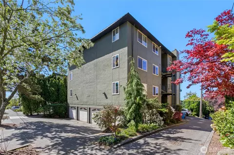 4511 Greenwood Ave N #6, Seattle, WA 98103