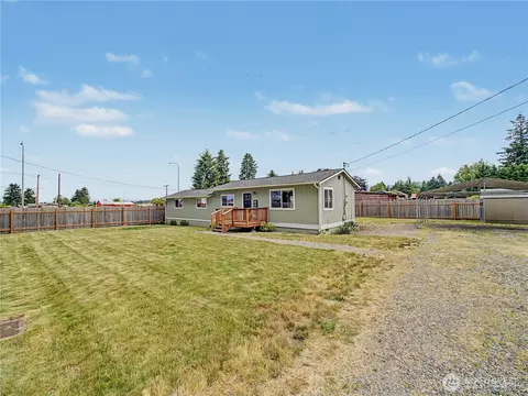 Exterior - 43622 228th Ave SE, Enumclaw, WA 98022 photo 6 of 7