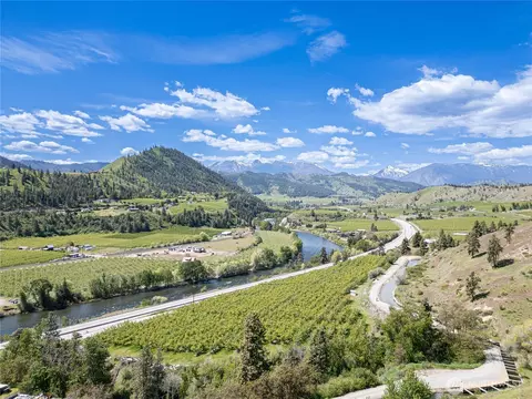 1 Sunburst Ln, Cashmere, WA 98815