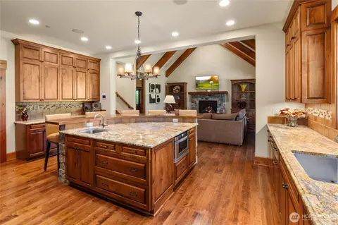 Kitchen - 2090 Ruby King Loop, Cle Elum, WA 98922 photo 2 of 4