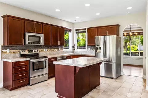 Kitchen - 2918 146th Ave E, Sumner, WA 98390 photo 1 of 2
