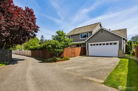 Exterior - 2918 146th Ave E, Sumner, WA 98390 photo 4 of 7