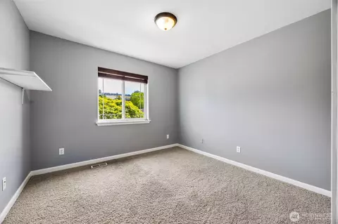 Bedroom - 2918 146th Ave E, Sumner, WA 98390 photo 1 of 4