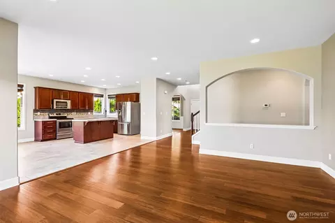 Living - 2918 146th Ave E, Sumner, WA 98390 photo 5 of 5